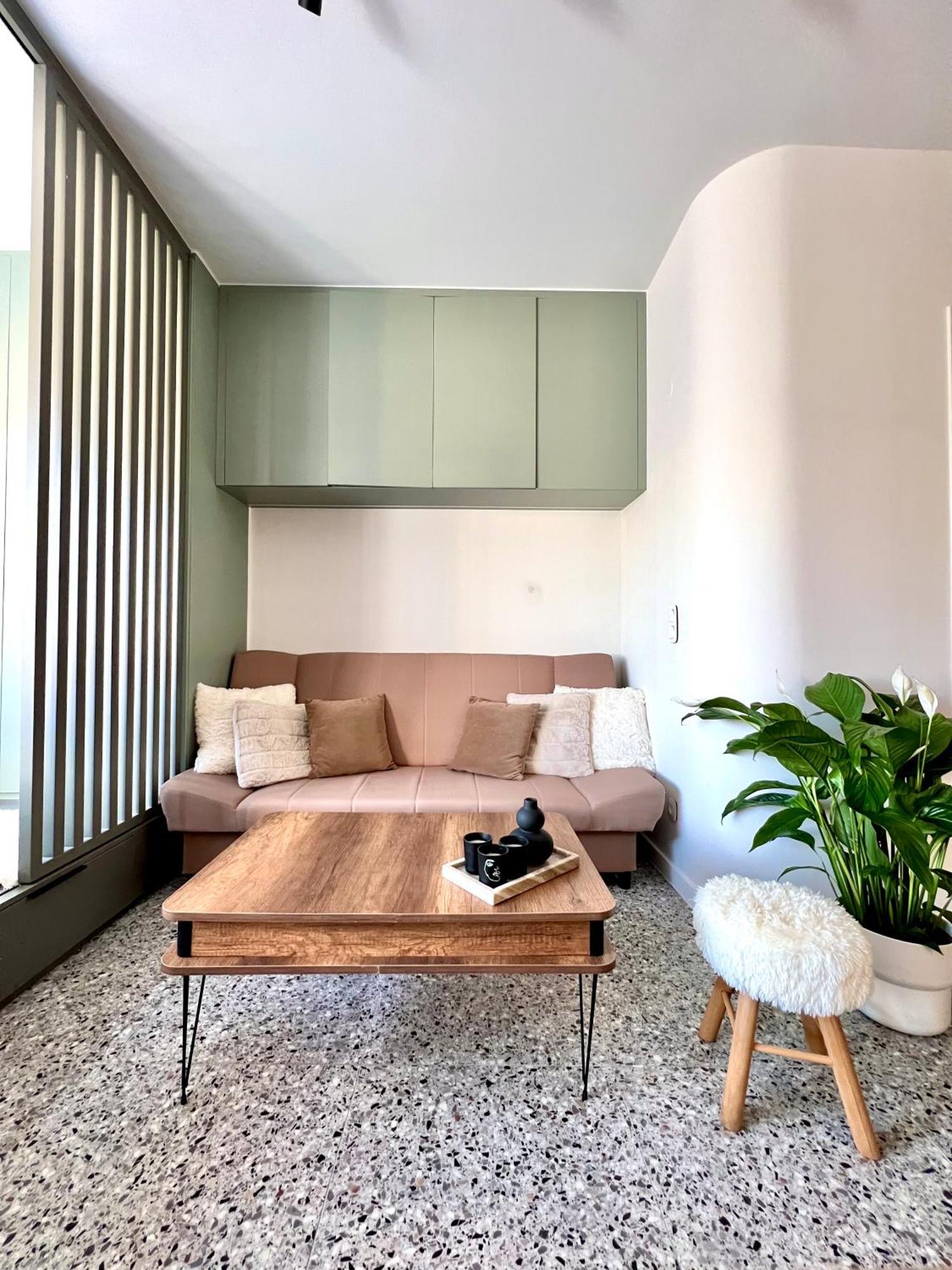 Lavish Residences - Agias Sofias Appartement